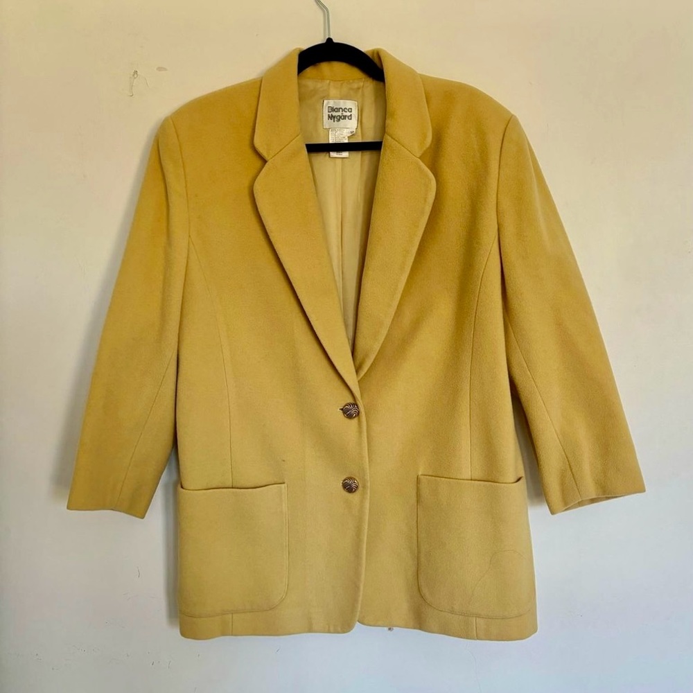 Vintage wool buttercream blazer - Picture 6 of 9